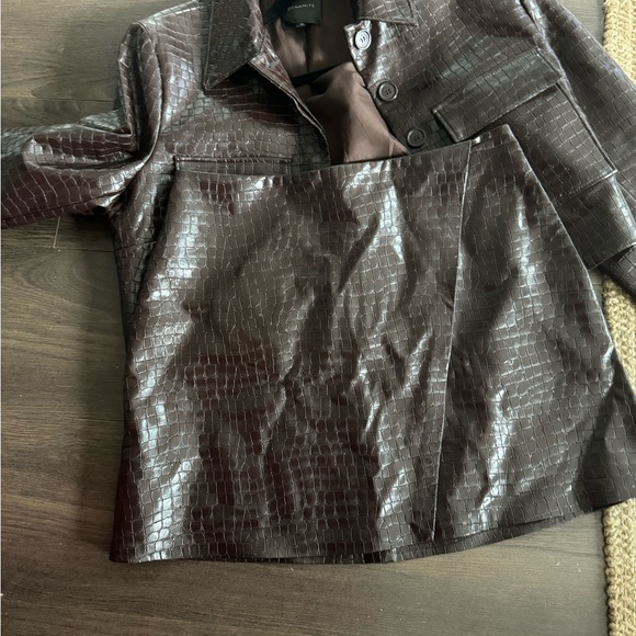 2 Piece Brown faux croc set - Picture 3 of 5